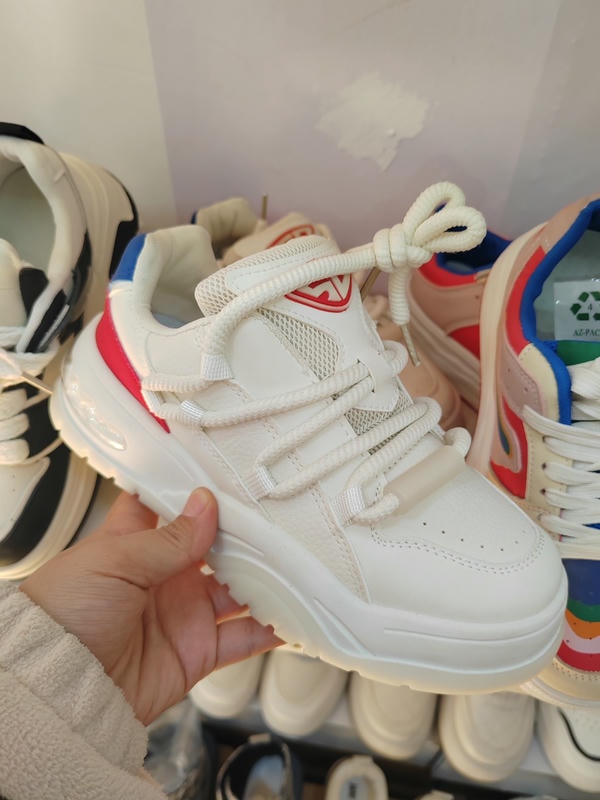 潮款休闲鞋--37码 --编码（2）