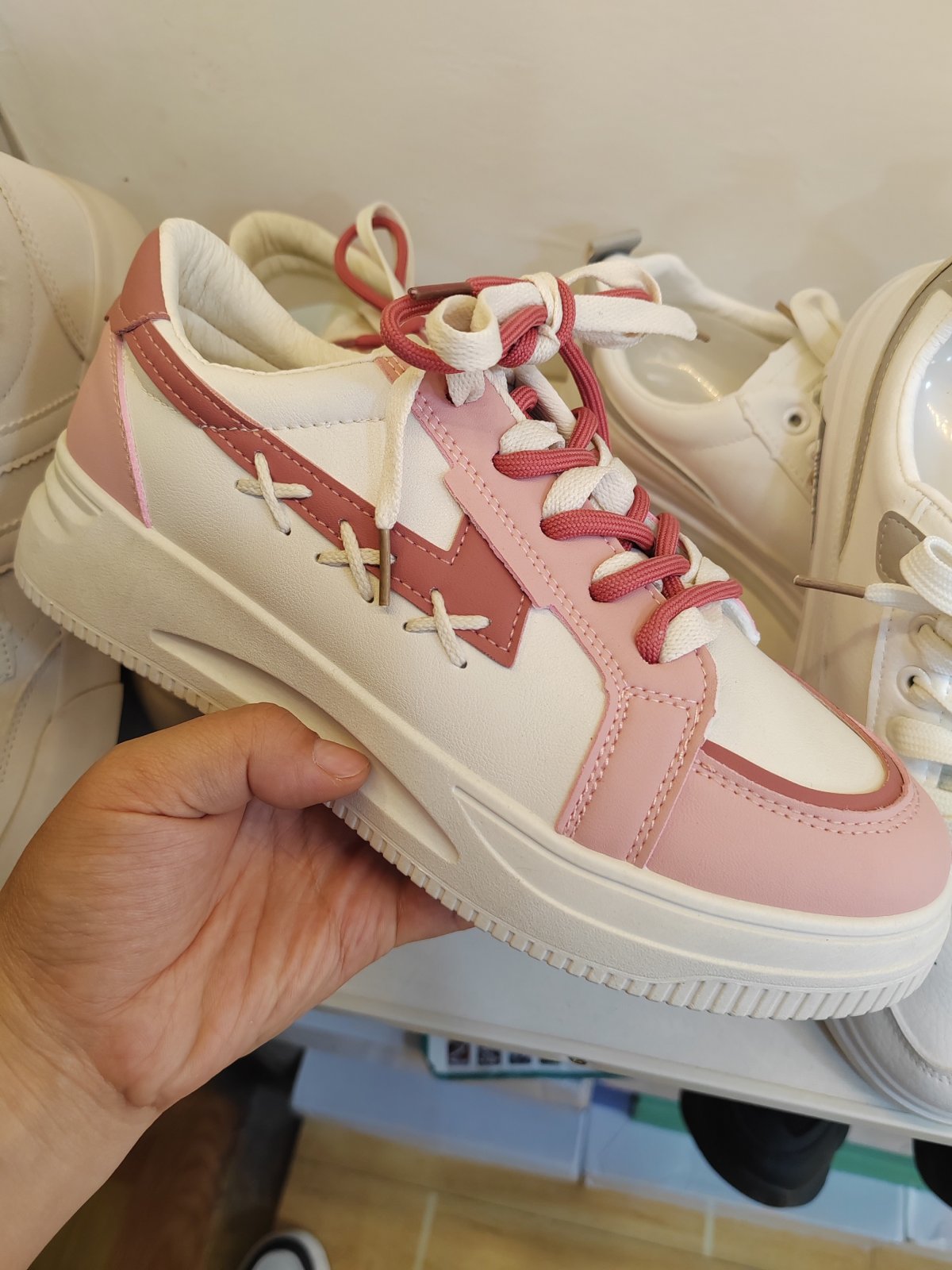 潮款休闲鞋--40码 --编码（90）