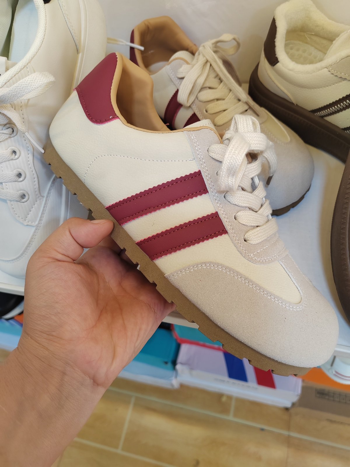 潮款休闲鞋--40码 --编码（102）