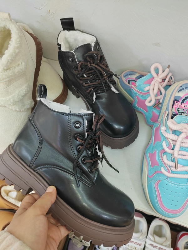 潮款休闲鞋--37码 --编码（11）