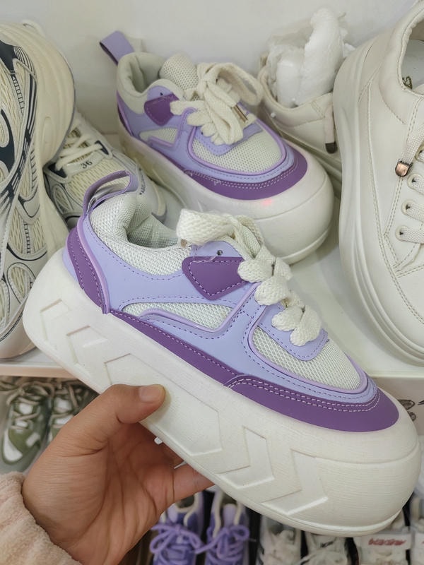 潮款休闲鞋--37码 --编码（21）