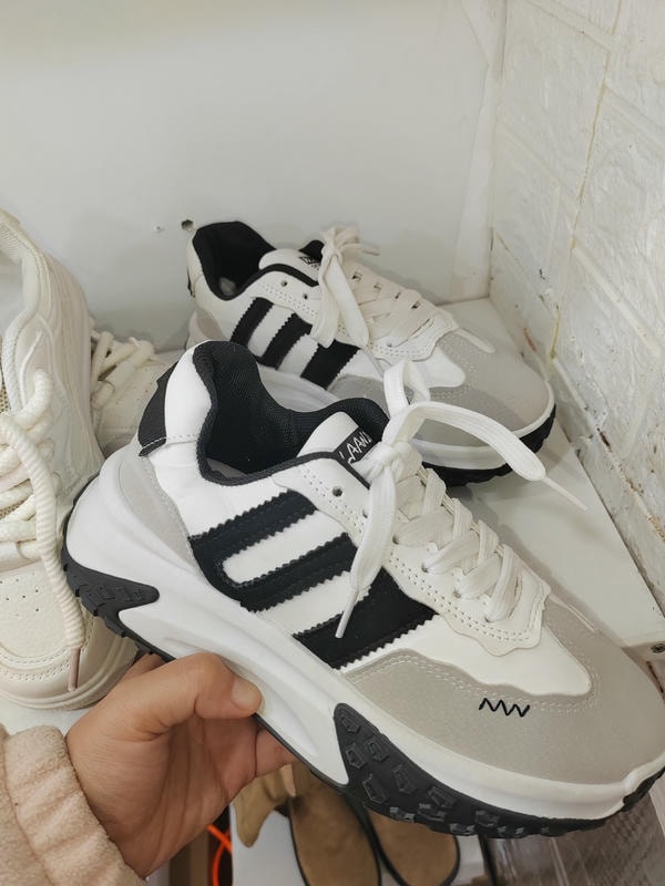 潮款休闲鞋--37码 --编码（29）