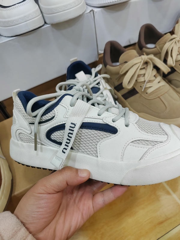 潮款休闲鞋--35码 --编码（34）