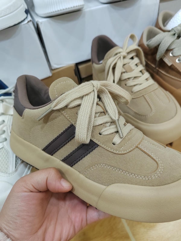 潮款休闲鞋--35码 --编码（35）