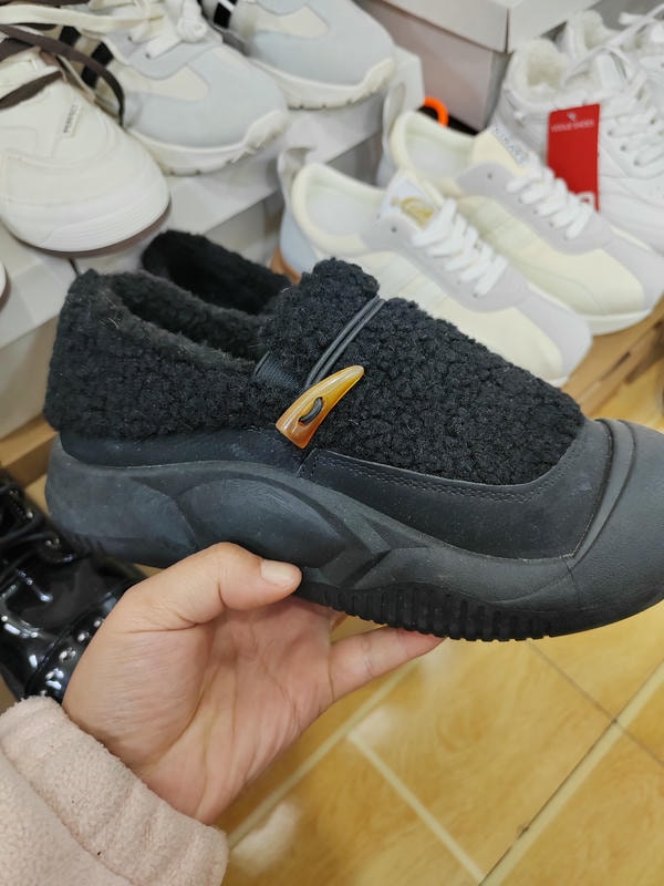 潮款休闲鞋--35码 --编码（44）