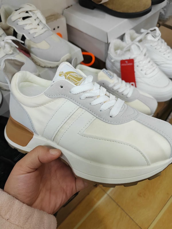 潮款休闲鞋--35码 --编码（45）