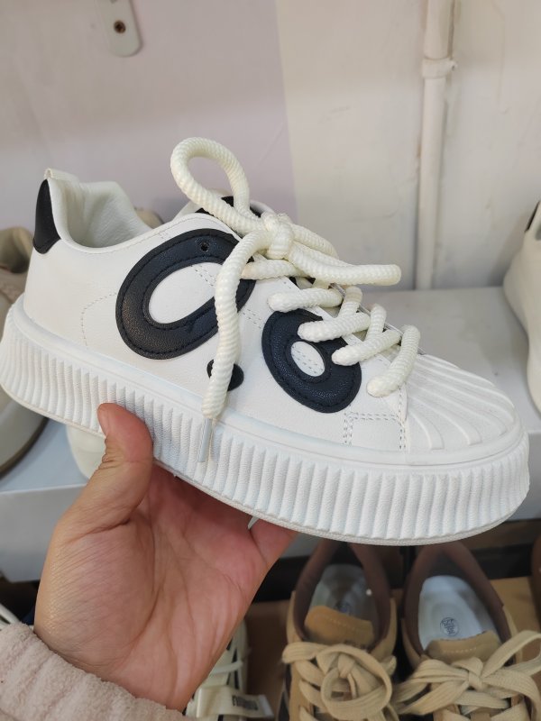 潮款休闲鞋--36码 --编码（54）