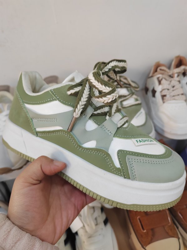 潮款休闲鞋--36码 --编码（55）