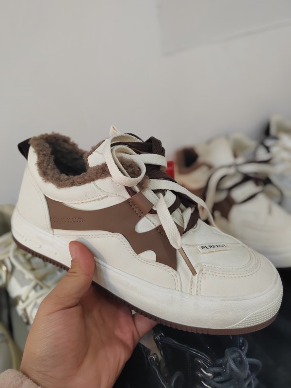 潮款休闲鞋--36码 --编码（61）